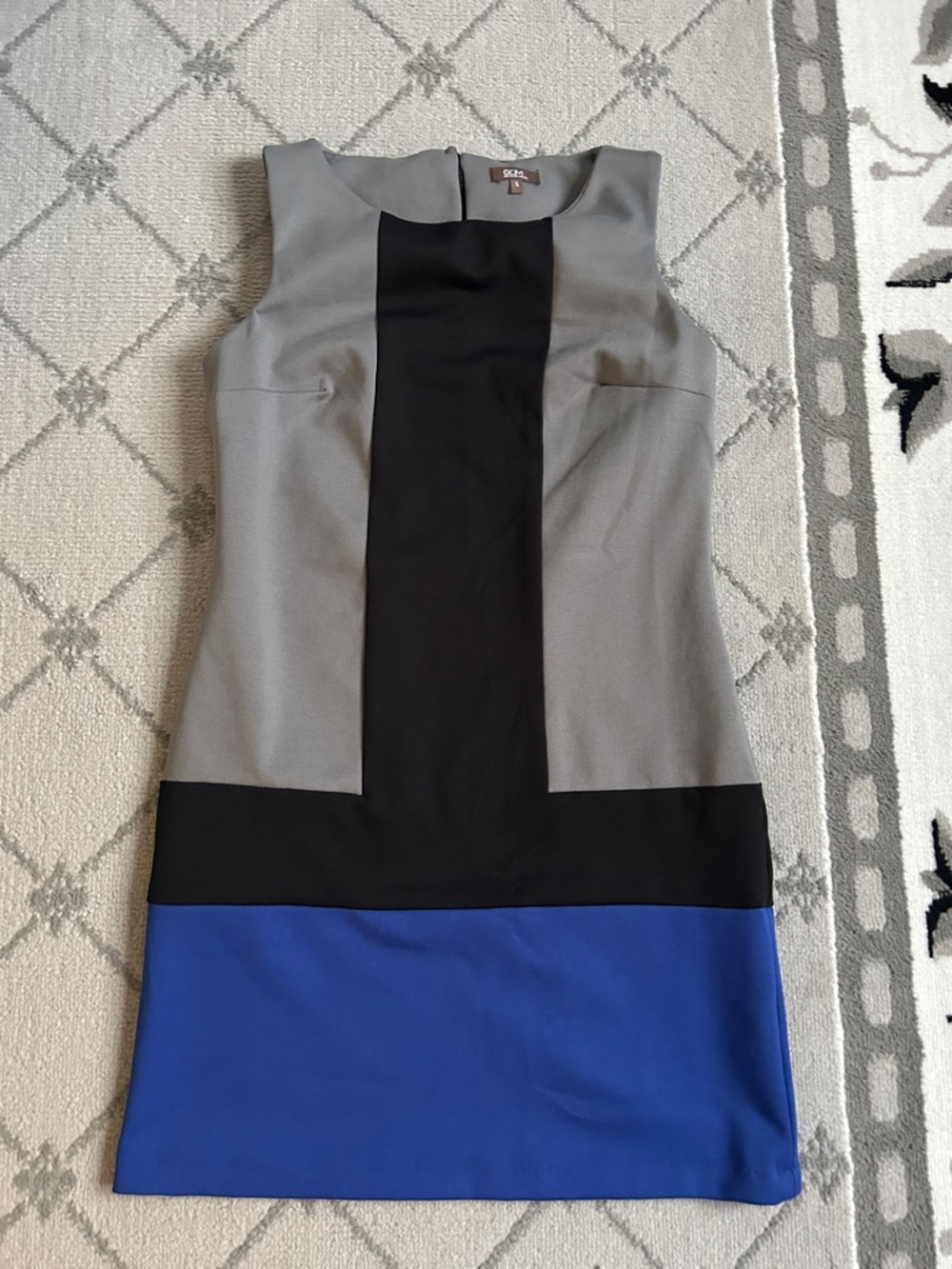 Gran de Malice Colorblock Sleeveless Sheath Dress